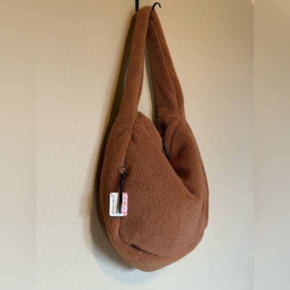 Free People Movement Cozy Fleece Carry All In Coco Teddy Brown NWT - Picture 3 of 6
